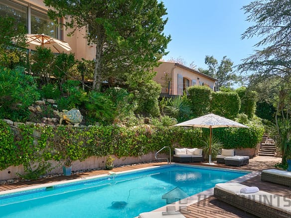 4 Bedroom Villa/House in Mandelieu La Napoule 12
