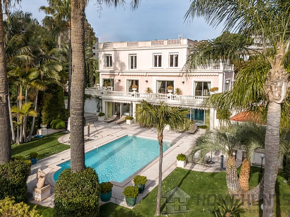 5 Bedroom Villa/House in Cap D Antibes 36