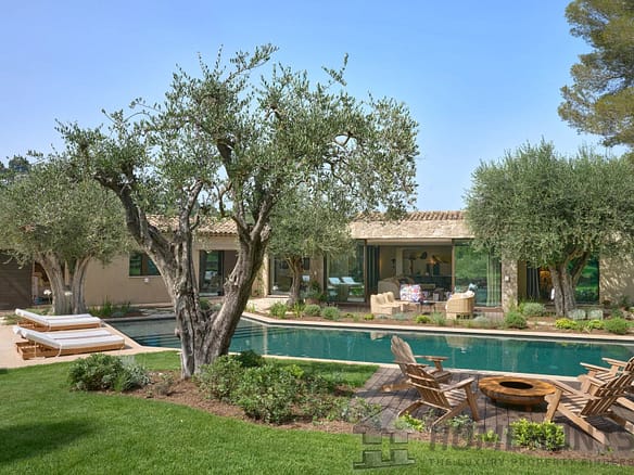 6 Bedroom Villa/House in Mougins 34