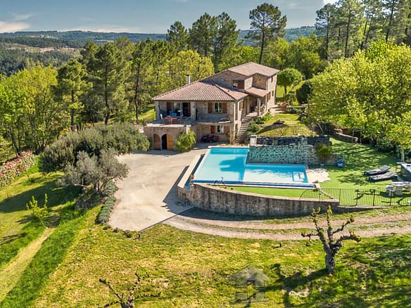 4 Bedroom Villa/House in Les Vans 8