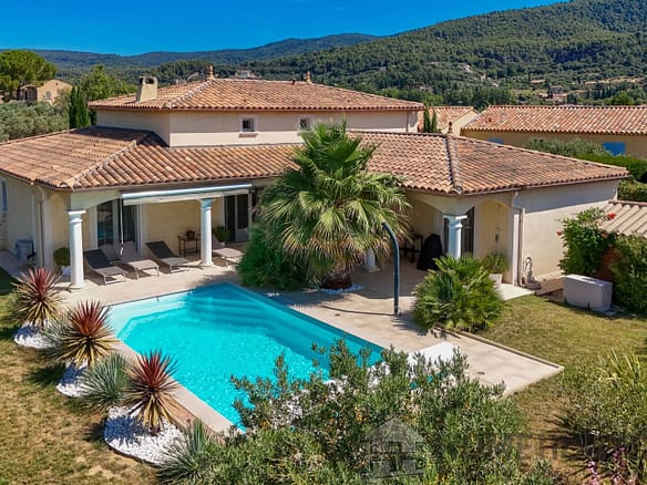 3 Bedroom Villa/House in Aups 22