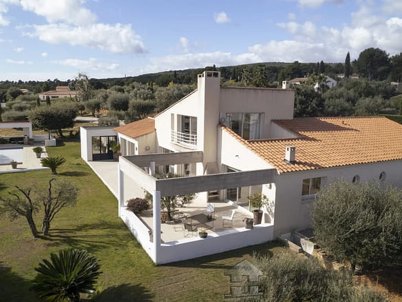 3 Bedroom Villa/House in La Cadiere D Azur 30