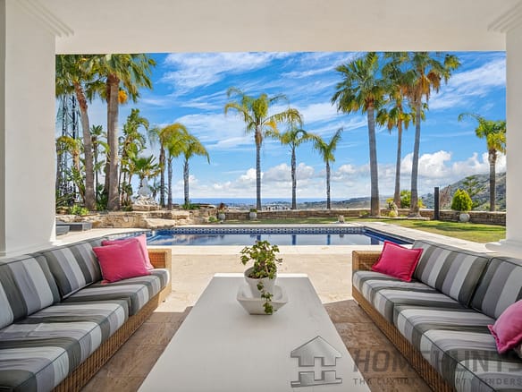 4 Bedroom Villa/House in Los Arqueros 18