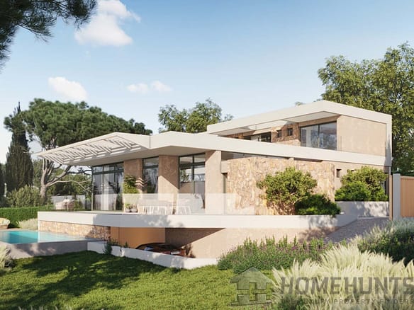 5 Bedroom Villa/House in St Raphael 18