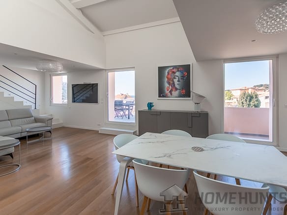 3 Bedroom Apartment in Cassis 8
