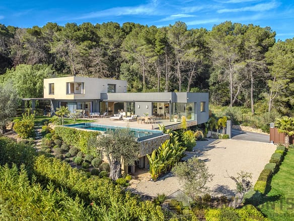 4 Bedroom Villa/House in Mougins 22