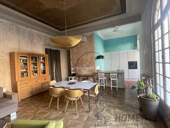10 Bedroom Hotels/gites in Marseille 18