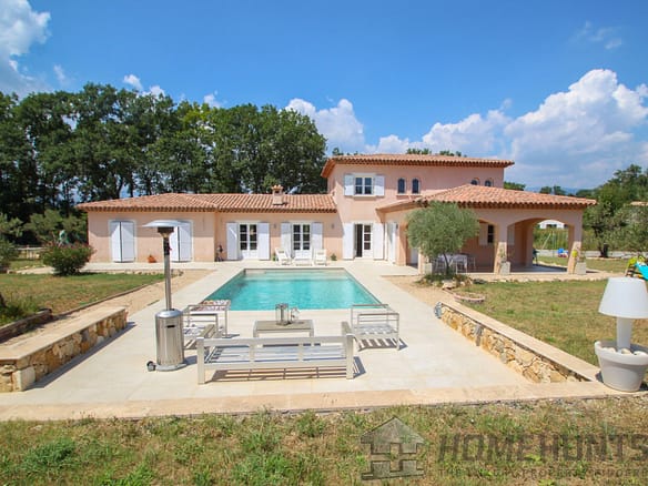 4 Bedroom Villa/House in Callian 4