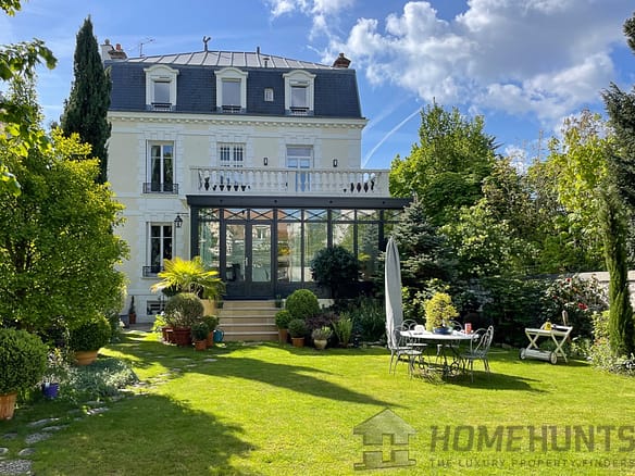 6 Bedroom Castle/Estates in Fontainebleau 36