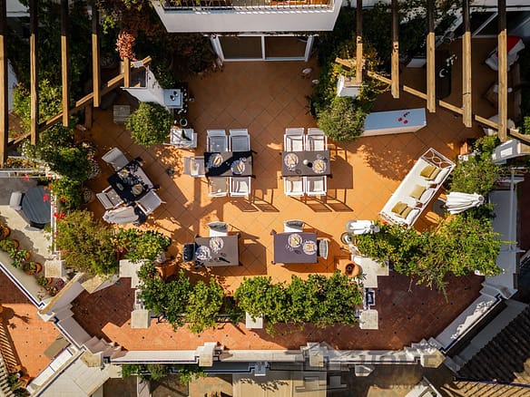6 Bedroom Apartment in Nueva Andalucía 3