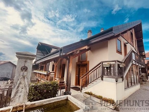 6 Bedroom Villa/House in Champanges 20