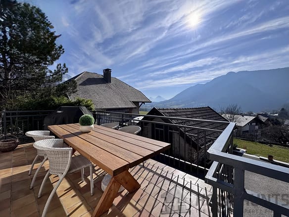 4 Bedroom Villa/House in Dingy-saint-clair 8