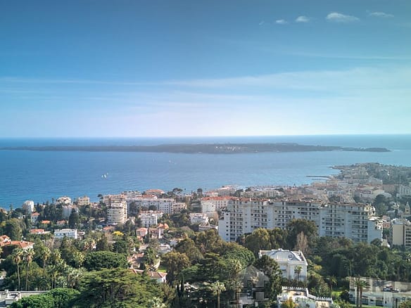 5 Bedroom Villa/House in Cannes 14