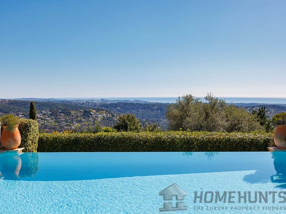 4 Bedroom Villa/House in Vence 26
