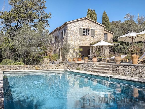 4 Bedroom Villa/House in Mougins 28