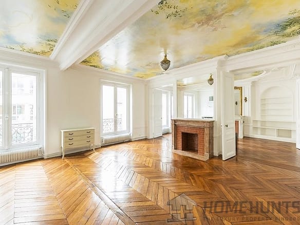 3 Bedroom Apartment in Paris 8th (Golden Triangle - Parc Monceau) 20
