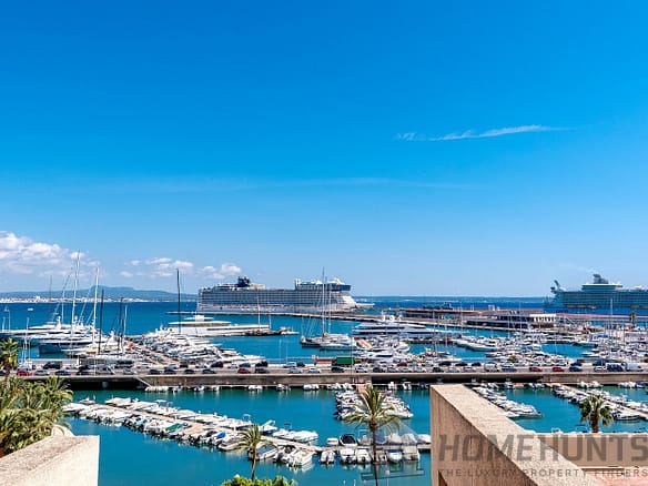 3 Bedroom Apartment in Palma 6