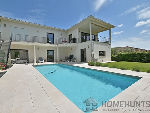 4 Bedroom Villa/House in Caveirac 32
