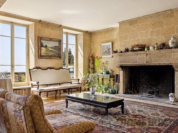 8 Bedroom Villa/House in Nice 24