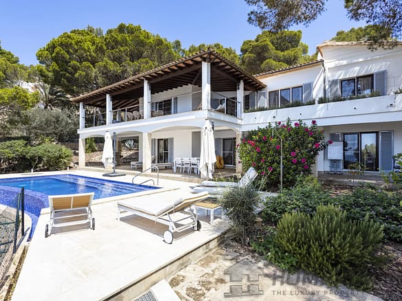 4 Bedroom Villa/House in Es Camp De Mar 4