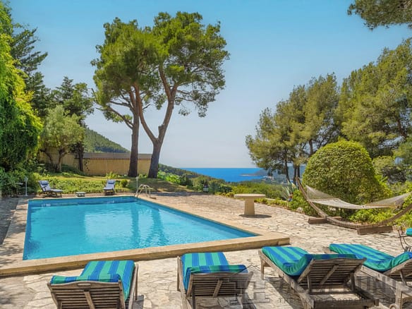 5 Bedroom Villa/House in Cassis 6