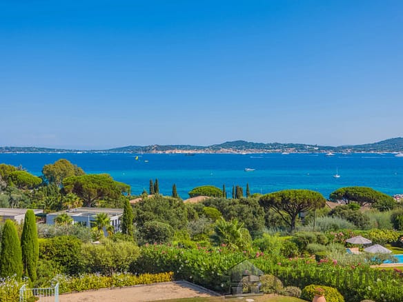 5 Bedroom Villa/House in Grimaud 5