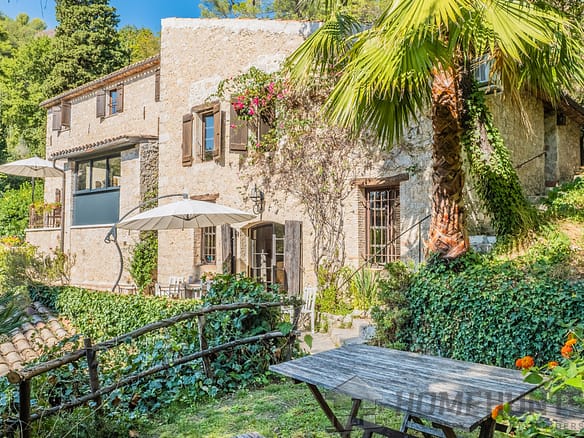 6 Bedroom Villa/House in Carros 6