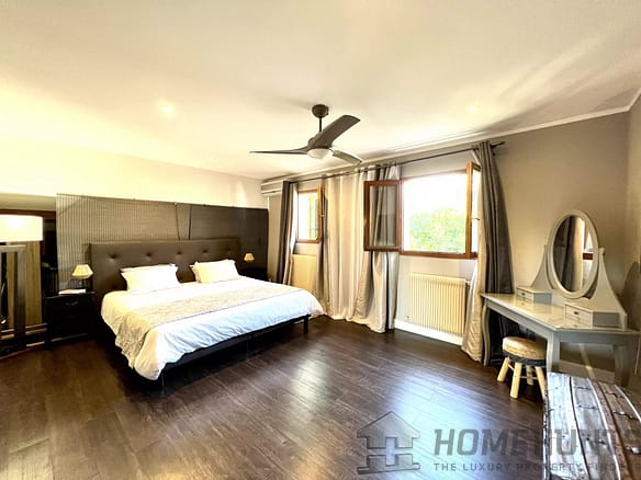 6 Bedroom Villa/House in Antibes 22