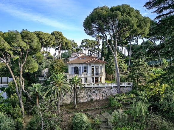 6 Bedroom Villa/House in Cap D Antibes 22