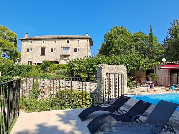 10 Bedroom Villa/House in Sauve 10
