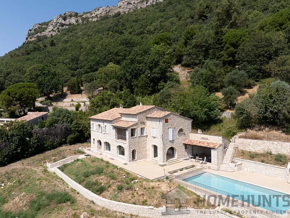 4 Bedroom Villa/House in Vence 16
