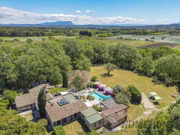 8 Bedroom Villa/House in Aix En Provence 10