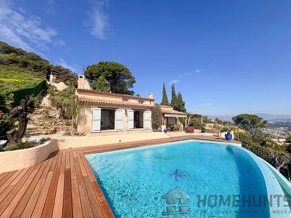 4 Bedroom Villa/House in Mandelieu La Napoule 8