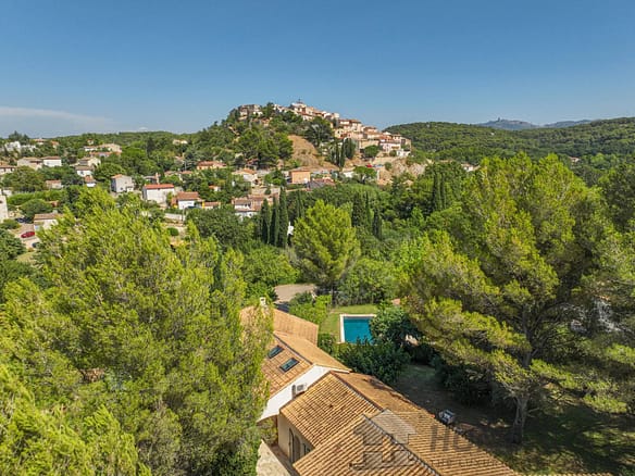 4 Bedroom Villa/House in Aix En Provence 24