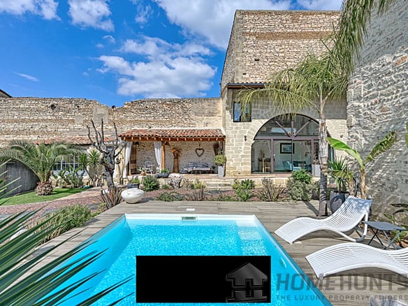 5 Bedroom Villa/House in Vauvert 26