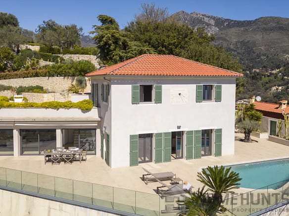 3 Bedroom Villa/House in Menton 14