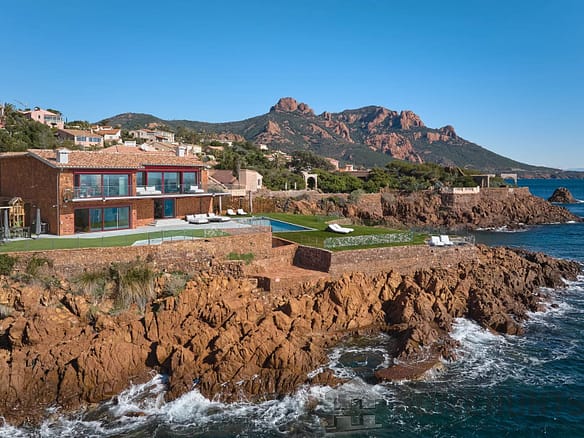 4 Bedroom Villa/House in Agay 26