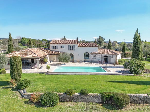 4 Bedroom Villa/House in Pourrieres 6