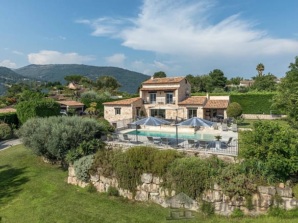 5 Bedroom Villa/House in Vence 12