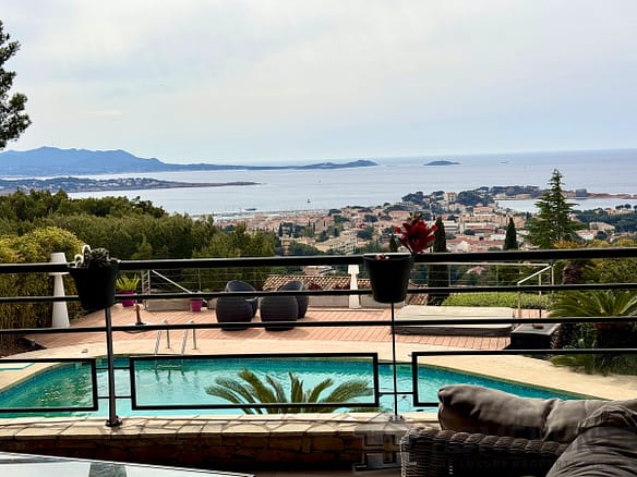 6 Bedroom Villa/House in Bandol 24