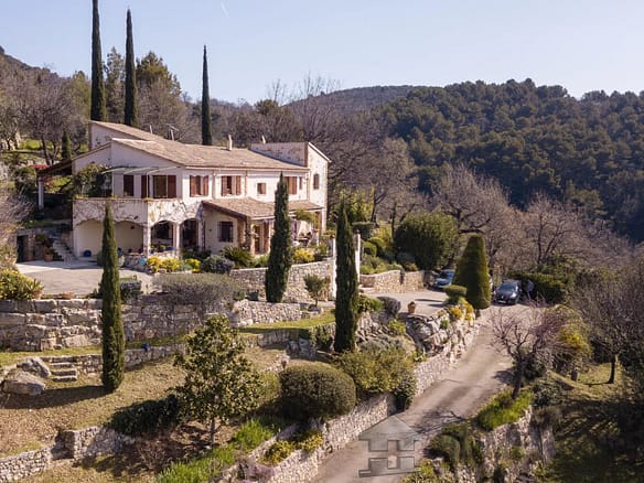 4 Bedroom Villa/House in Seillans 5