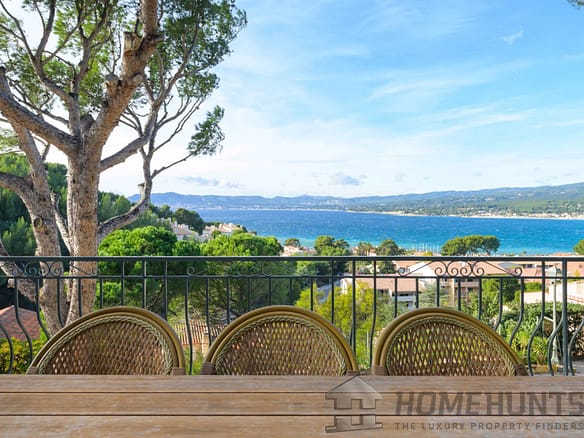 5 Bedroom Villa/House in St Cyr Sur Mer 26