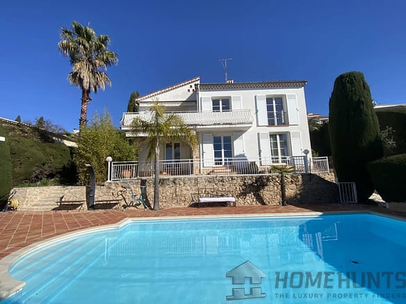 4 Bedroom Villa/House in Vence 4