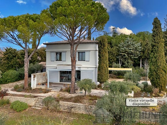 4 Bedroom Villa/House in L Isle Sur La Sorgue 4