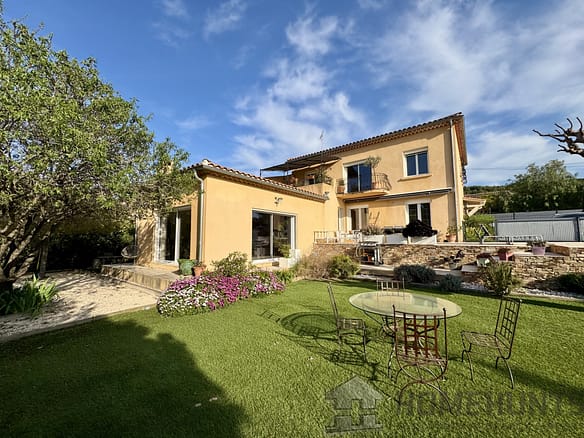 6 Bedroom Villa/House in Bandol 24