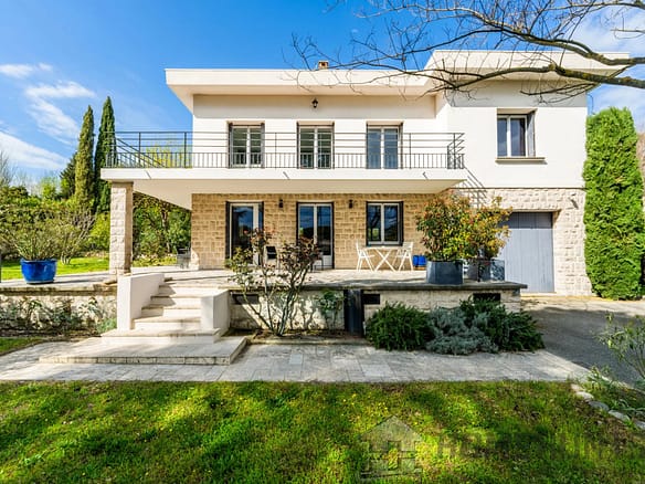 5 Bedroom Villa/House in Aix En Provence 9