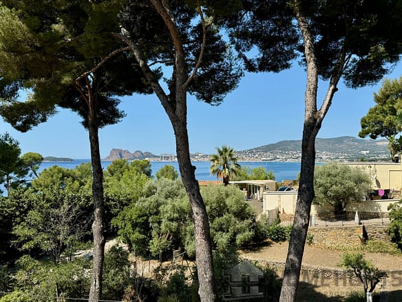 4 Bedroom Villa/House in La Ciotat 28