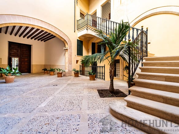 2 Bedroom Apartment in Palma 30