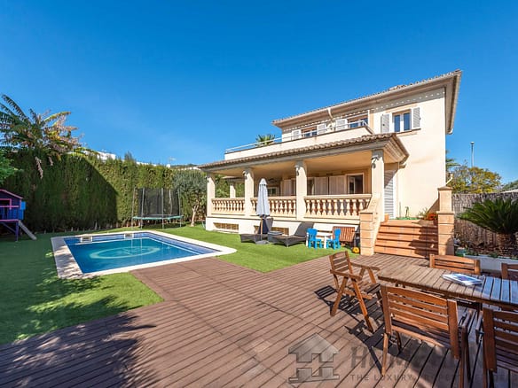 4 Bedroom Villa/House in Palma 4