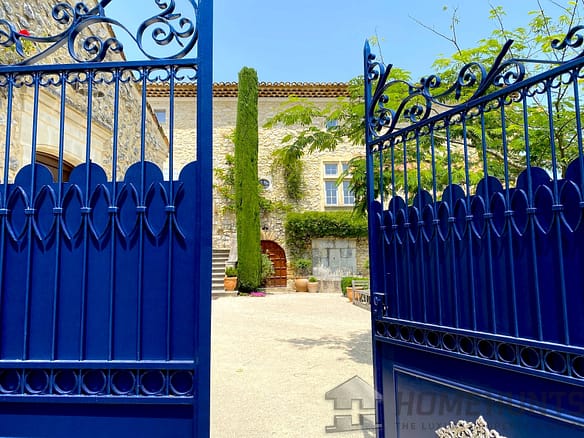 9 Bedroom Villa/House in Uzes 36